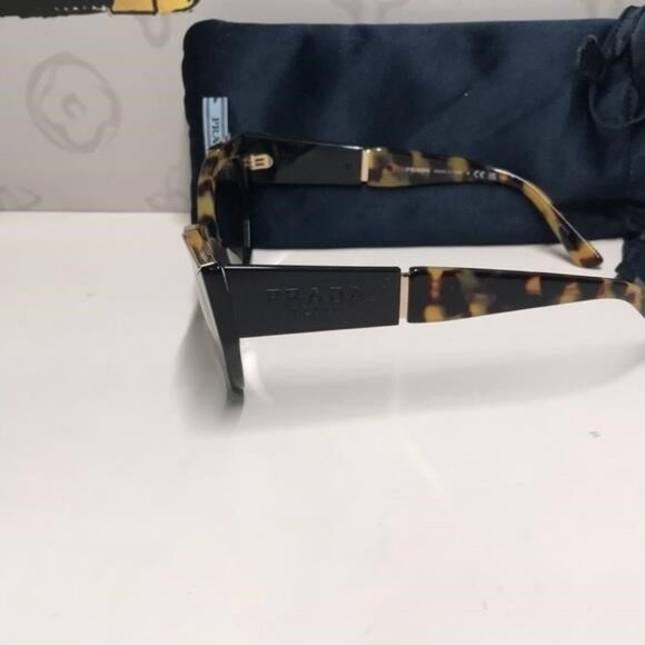 New Authentic Prada Tortoise and Black Women's Sunglasses PR03W 01M-0A7 - Picture 8 of 12